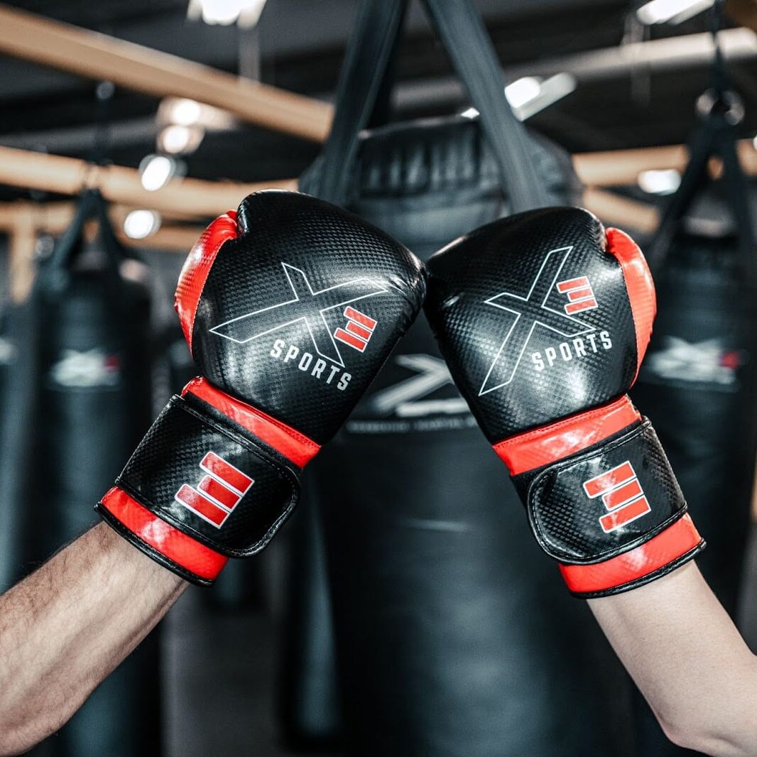12 oz Gloves Find support and encouragement with our trainers.